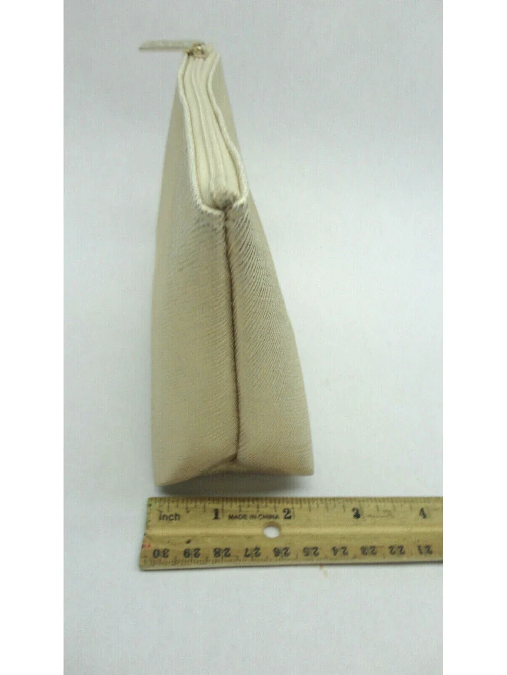 ELEMIS outer material